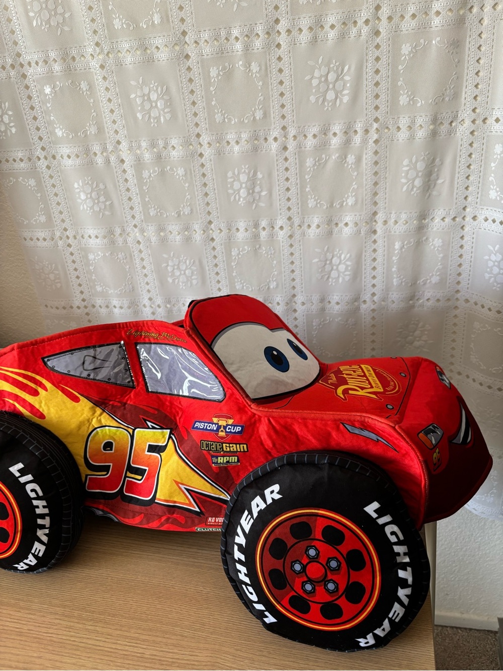 Spirit Halloween Disney Cars Toddler Lightning McQueen 3D Ride-Along Costume - Picture 12 of 16